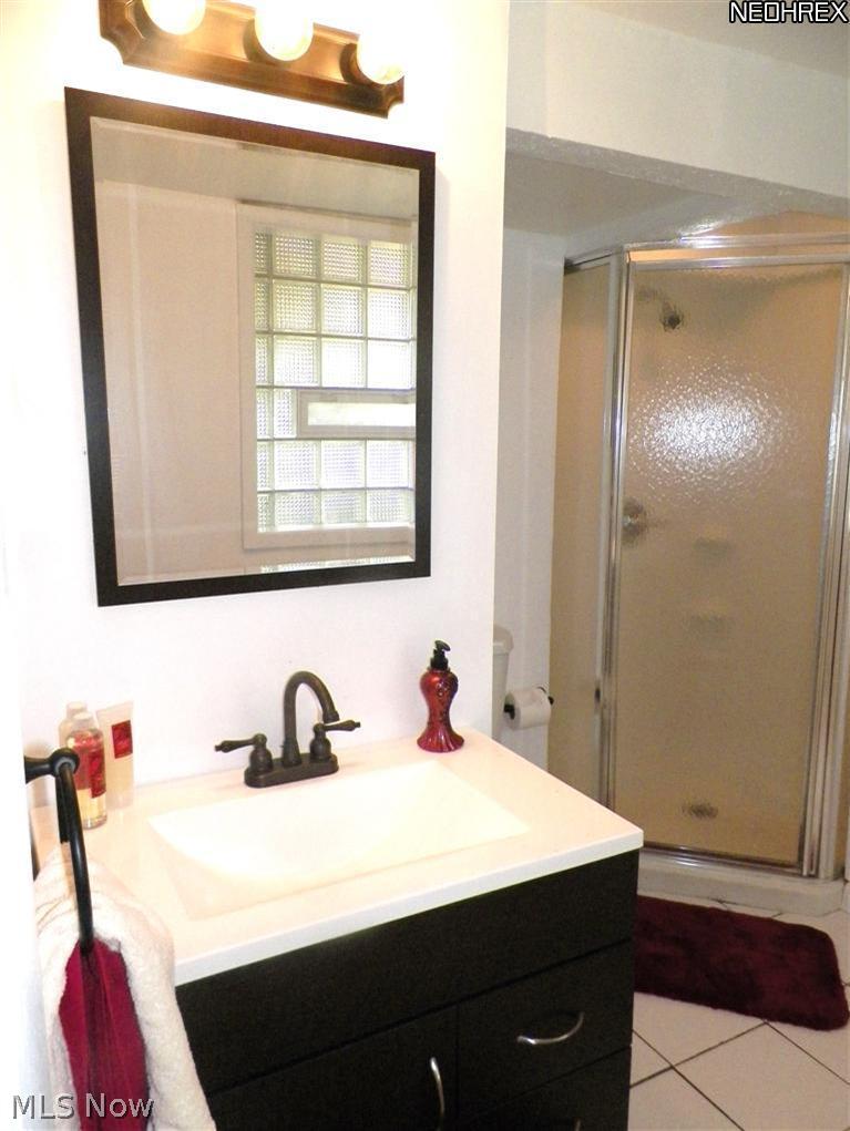 2221 Hubbard Road Madison, OH 44057 - Photo 13 of 25