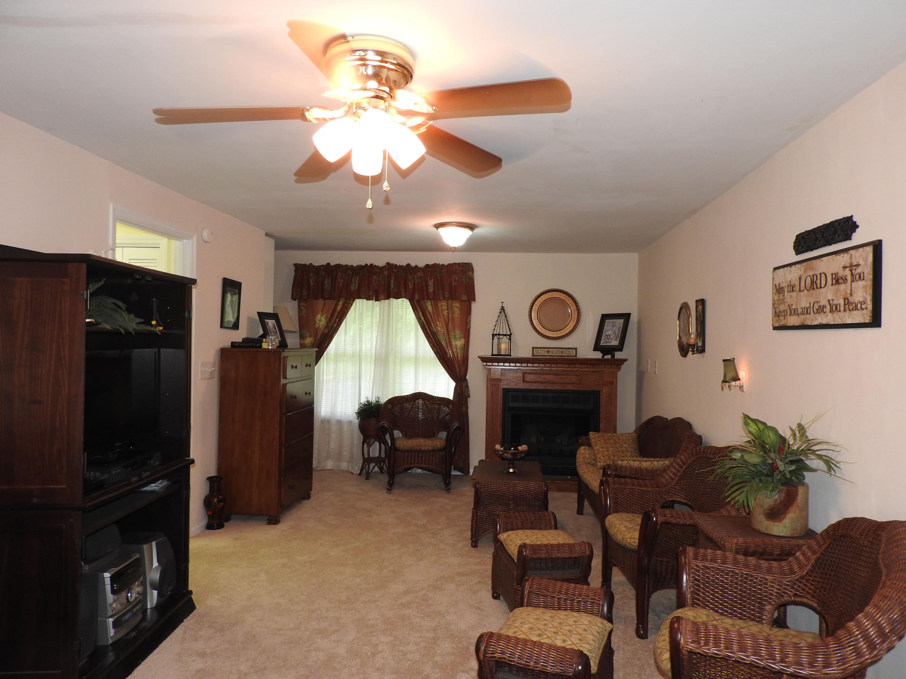 983 Freewill Road Northwest Cleveland, TN 37312 - Photo 22 of 50 3RD BEDROOM SITTING AREA
