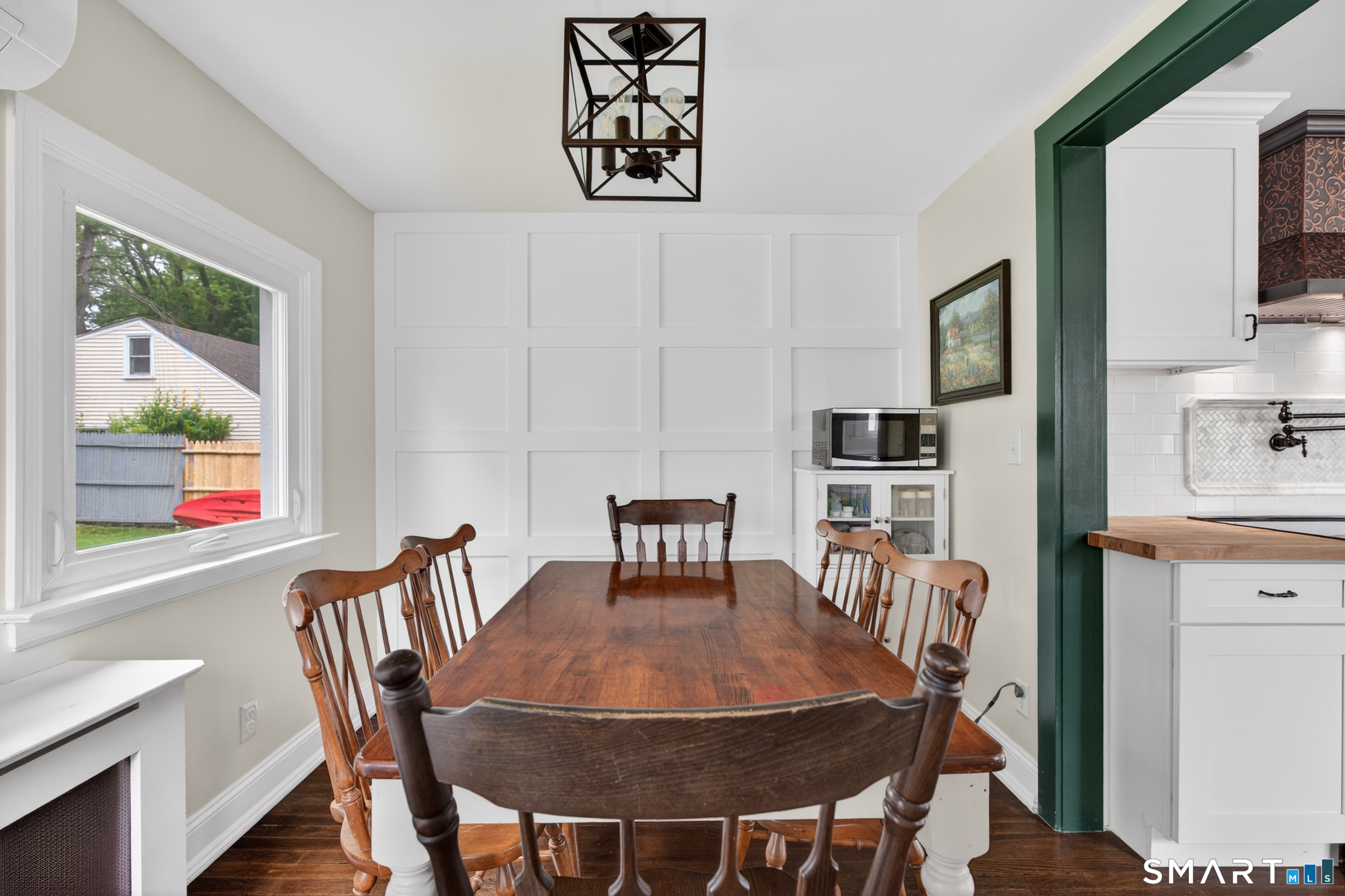 33 Sinclair Street Windsor, CT 06095 - Photo 7 of 27 Open dining room to kitchen.