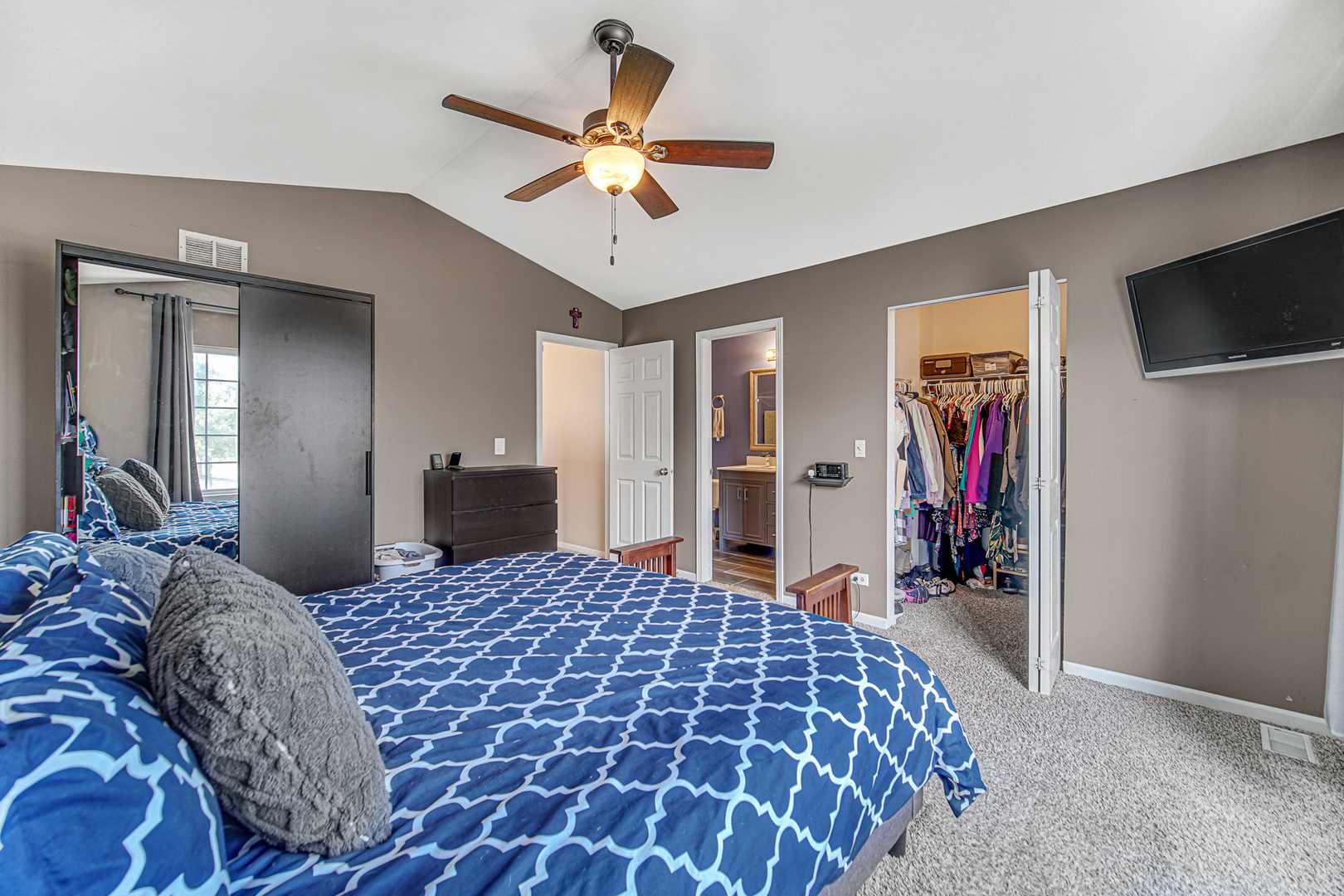 9 Ridge Court South Elgin, IL 60177 - Photo 12 of 28 Gallery Image 12