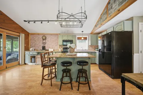 $599,900 | 12 Campbell Drive, Pelham, NH 03076
