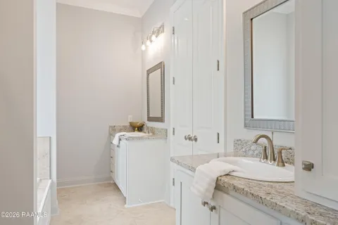 $299,999 | 510 Bourdette Drive, Lafayette, LA 70507