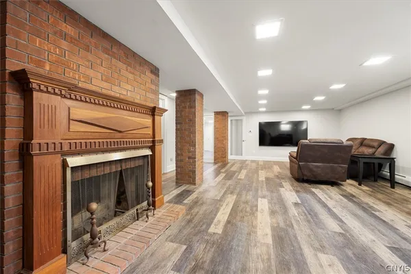 $1,280,000 | 28 Jordan Road, New Hartford, NY 13413