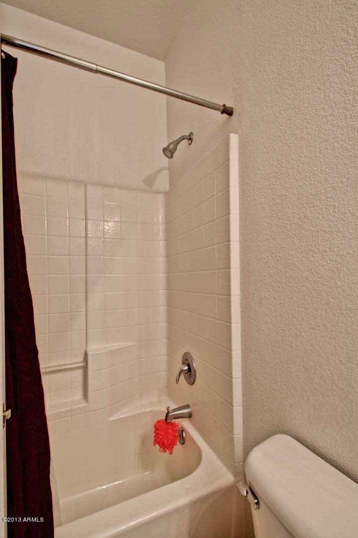 3227 West Maldonado Road Phoenix, AZ 85041 - Photo 15 of 28 Hallway Bathroom