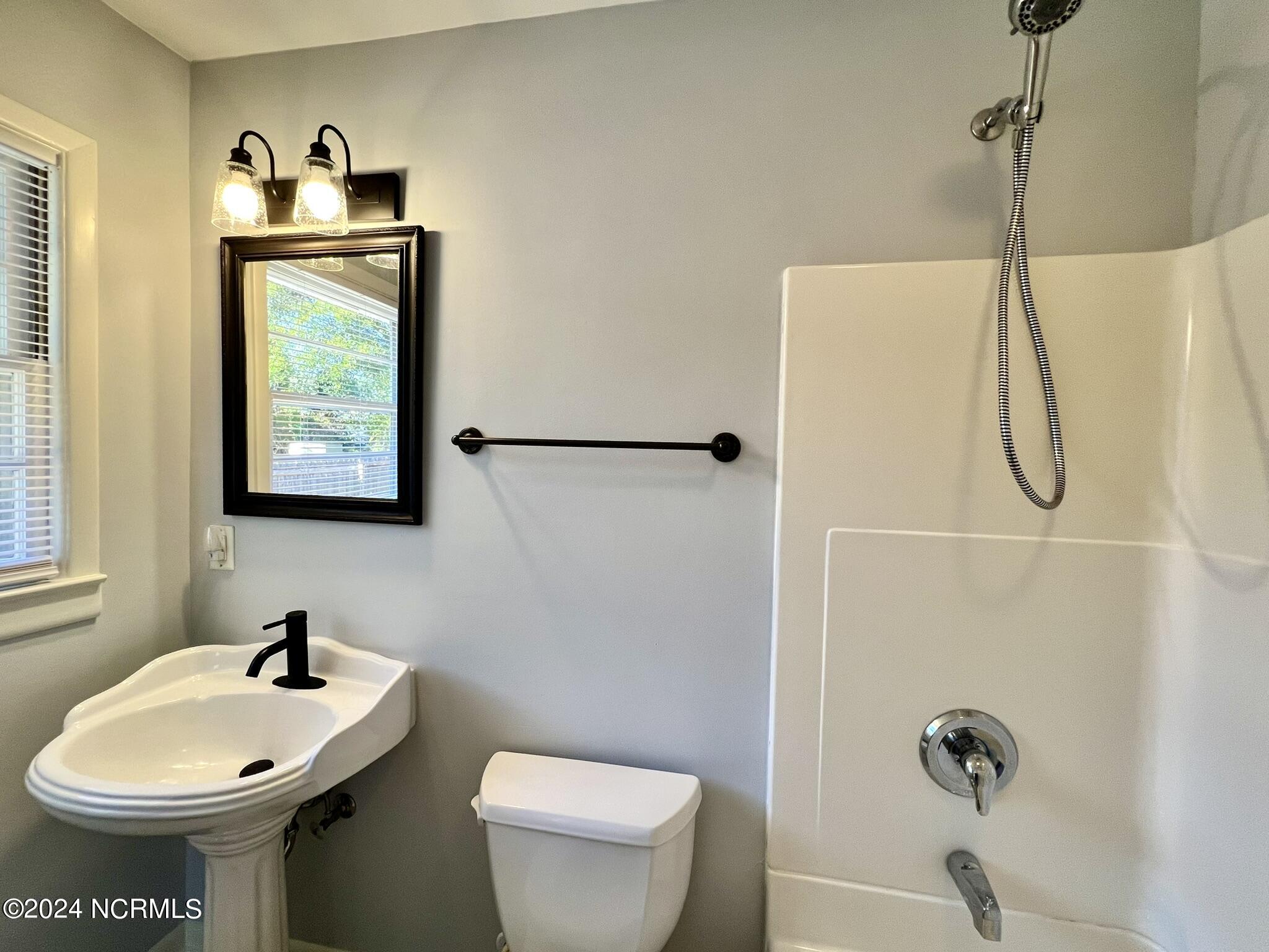 331 Forest Park Road Wilmington, NC 28409 - Photo 16 of 17