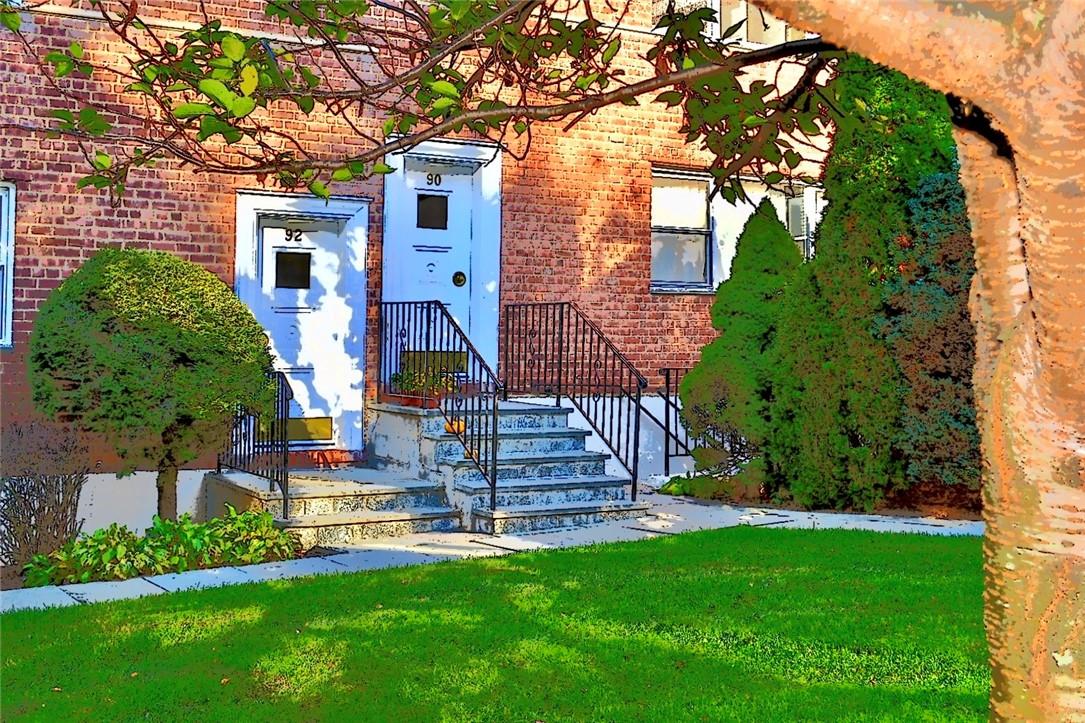 Welcome to 90 A Oregon Avenue.