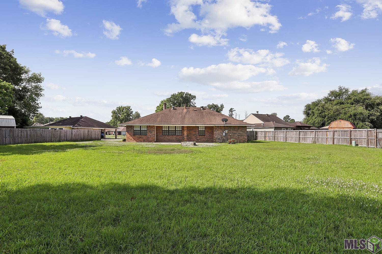 12157 East Banofax Avenue Baton Rouge, LA 70814 - Photo 3 of 13