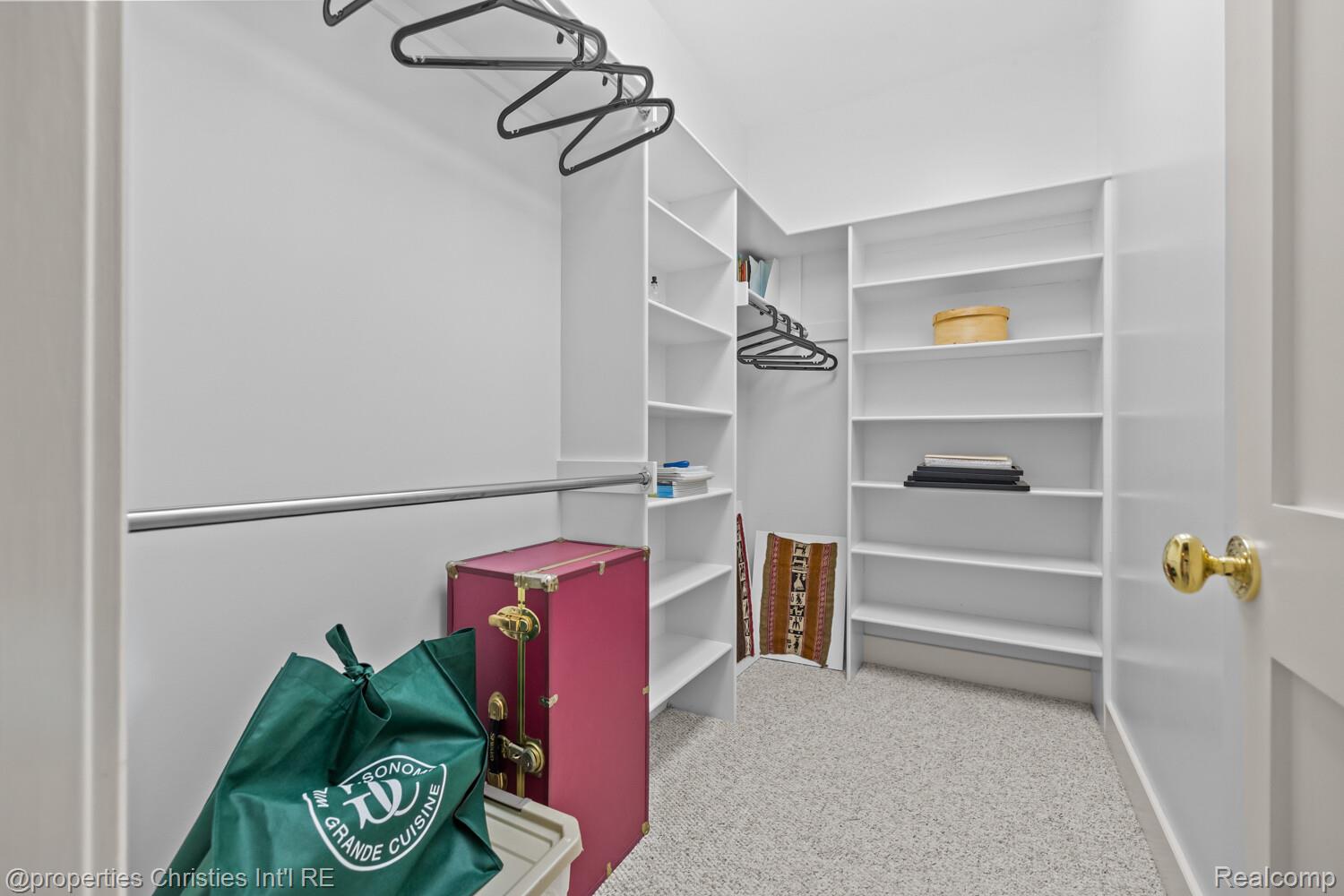 1041 Greentree Road Bloomfield Hills, MI 48304 - Photo 43 of 70 48_1041_Greentree_Rd48_mls.jpg
