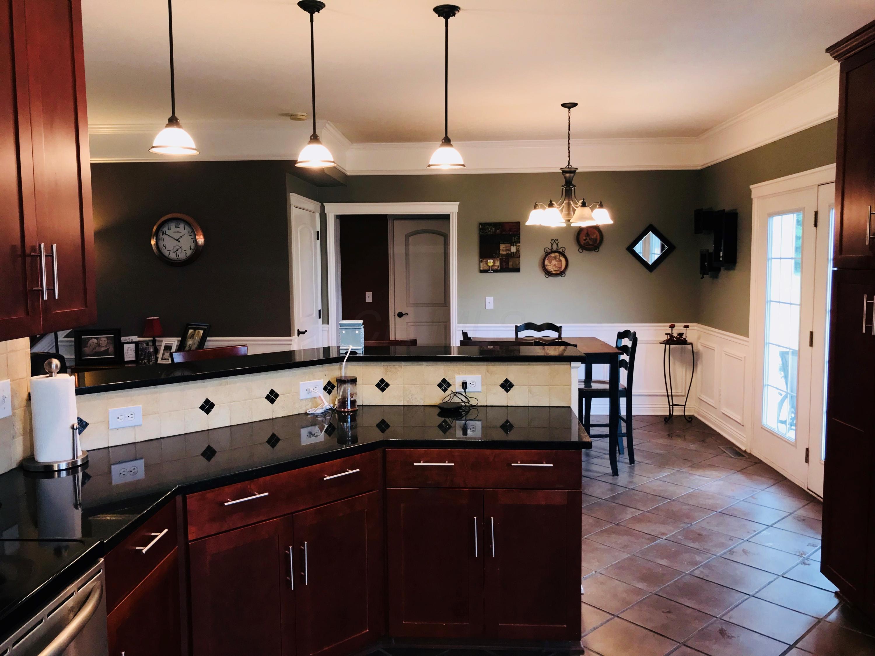 3346 Crumley Road Southwest Lancaster, OH 43130 - Photo 11 of 41