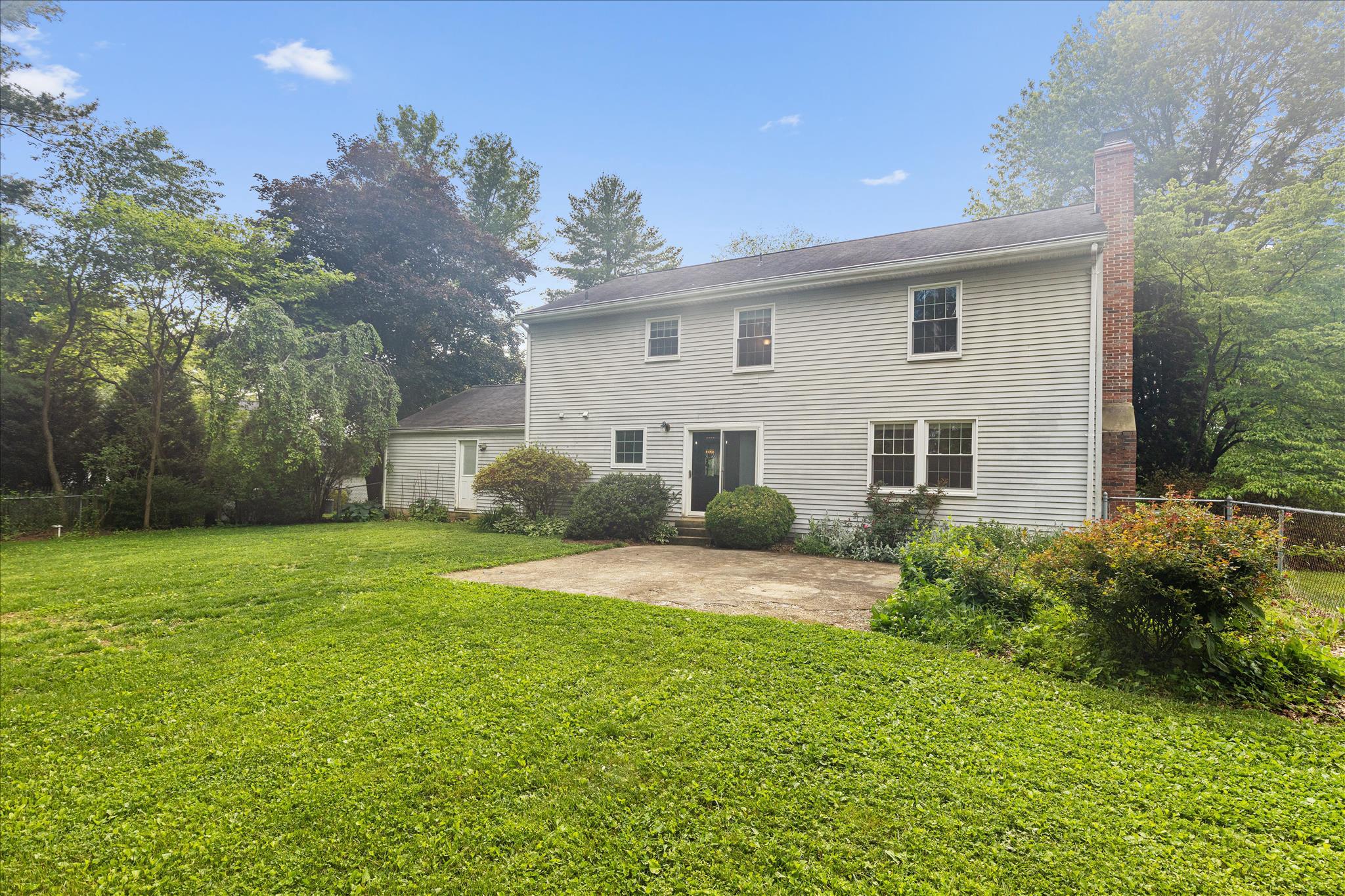21917 Foxlair Road Gaithersburg, MD 20882 - Photo 37 of 49 backyard