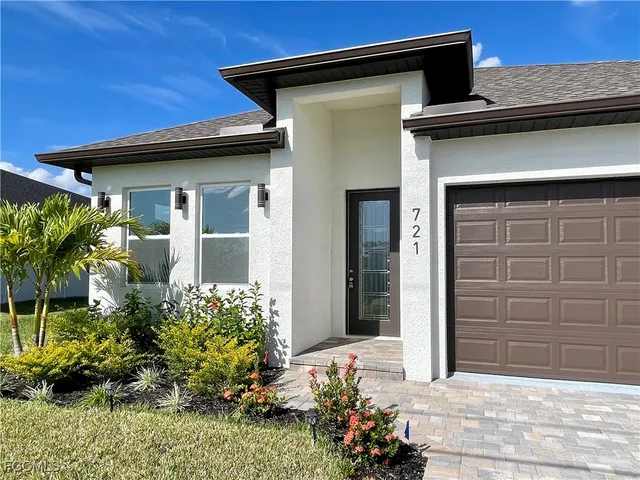 $2,225 | 721 Northeast 11th Terrace, Cape Coral, FL 33909