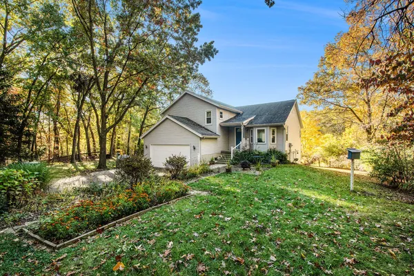 $419,000 | 10930 Settlewood Drive Southeast, Lowell, MI 49331