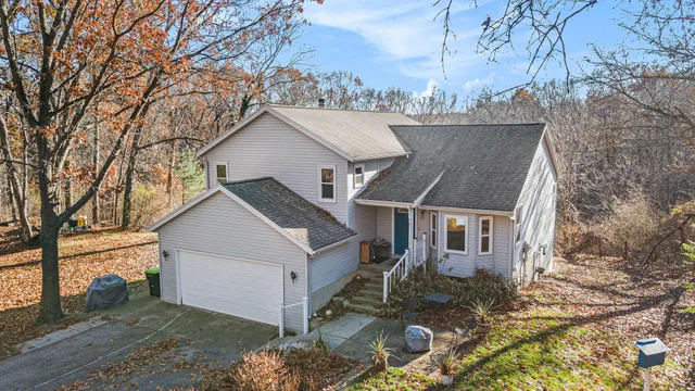 $439,000 | 10930 Settlewood Drive Southeast, Lowell, MI 49331