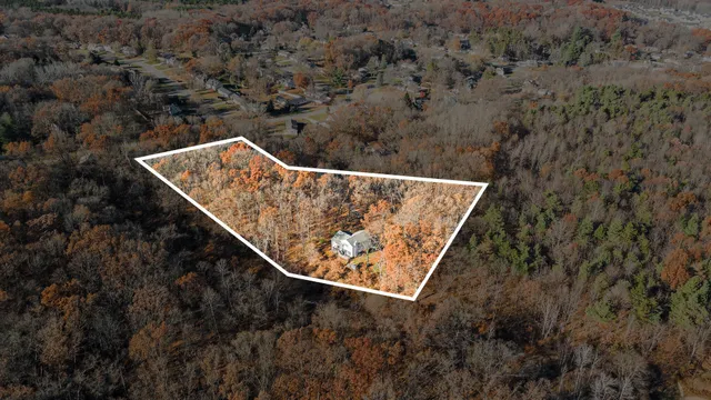 $439,000 | 10930 Settlewood Drive Southeast, Lowell, MI 49331