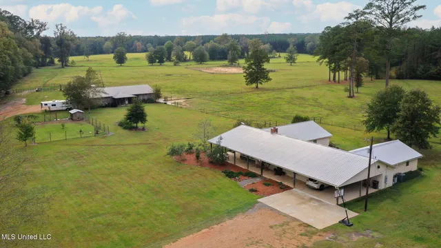 $650,000 | 781 Miggins Road, Canton, MS 39046