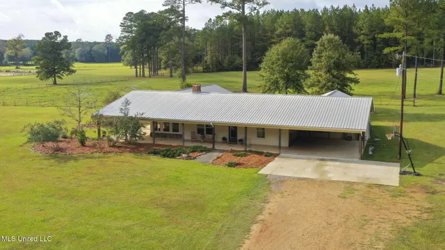 $650,000 | 781 Miggins Road, Canton, MS 39046
