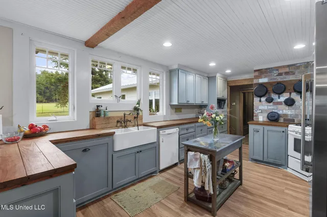 $650,000 | 781 Miggins Road, Canton, MS 39046