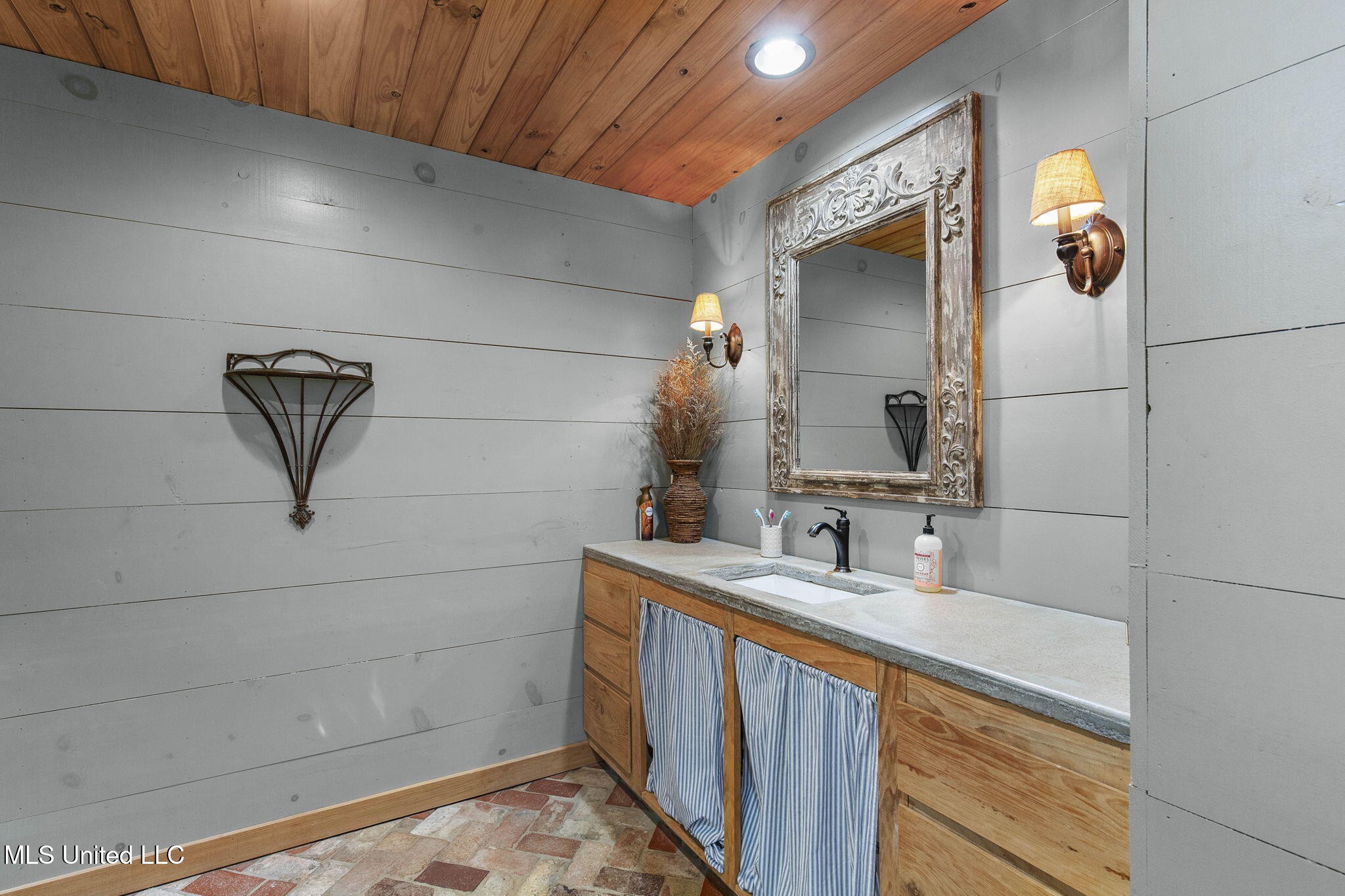 781 Miggins Road Canton, MS 39046 - Photo 63 of 136 56-web-or-mls-781 Miggins-56