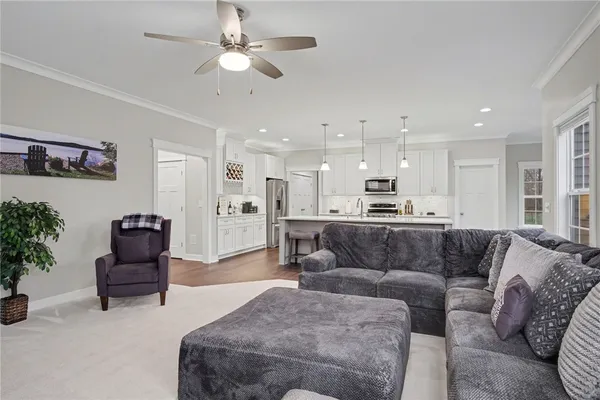 $599,900 | 248 Hillbridge Drive, Greece, NY 14612