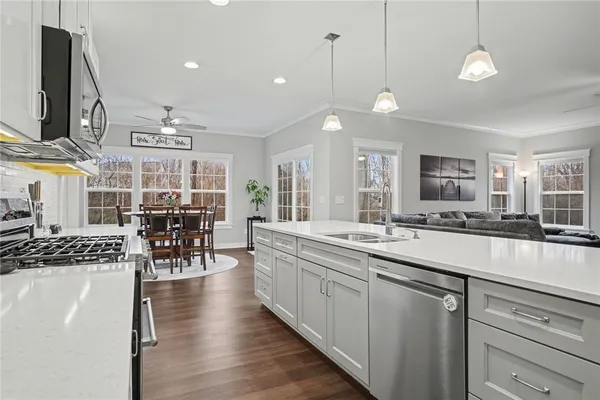 $599,900 | 248 Hillbridge Drive, Greece, NY 14612