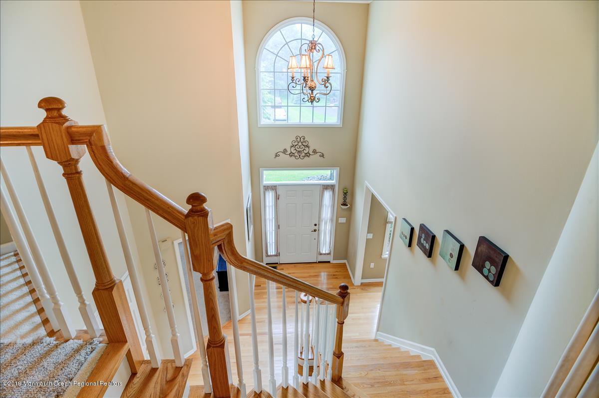 6 Molly Pitcher Road Marlboro, NJ 07746 - Photo 4 of 36 Foyer (2)
