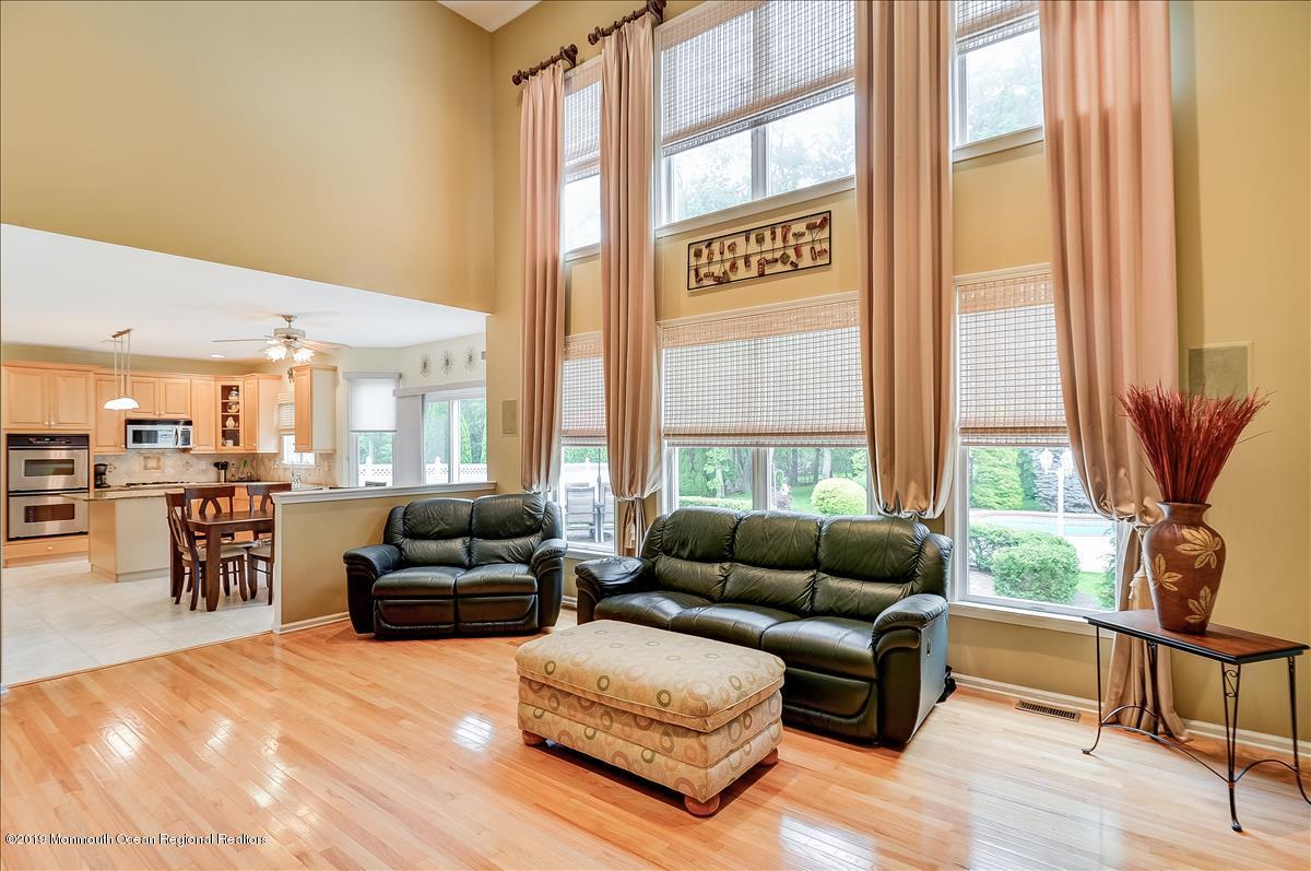 6 Molly Pitcher Road Marlboro, NJ 07746 - Photo 7 of 36 Family (2)