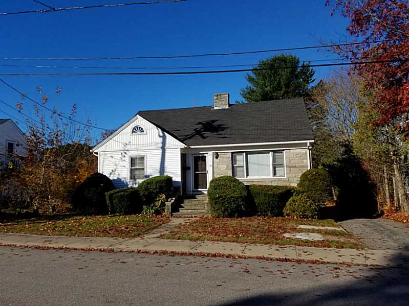 13 Haswell Street Westerly, RI 02891 - Photo 1 of 16 Exterior Front.