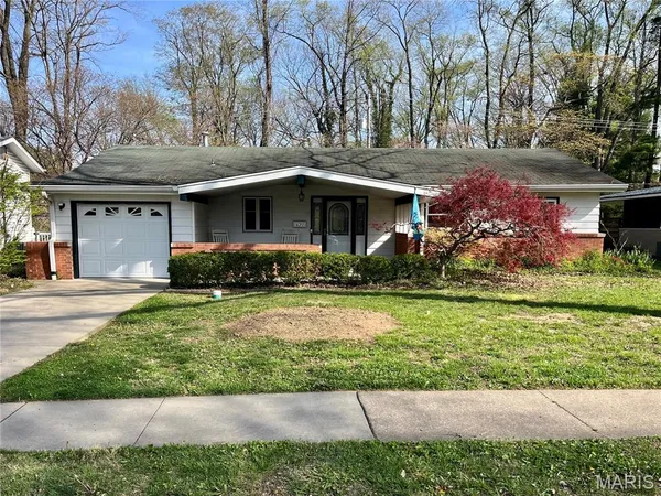 $250,000 | 671 Notre Dame Avenue, Edwardsville, IL 62025