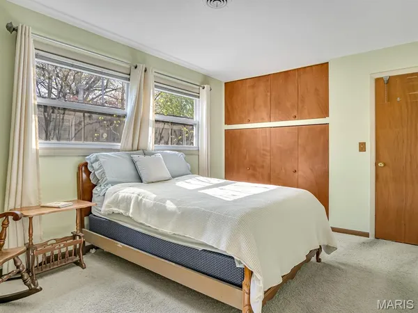 $250,000 | 671 Notre Dame Avenue, Edwardsville, IL 62025