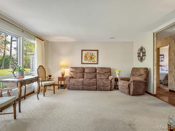 $250,000 | 671 Notre Dame Avenue, Edwardsville, IL 62025