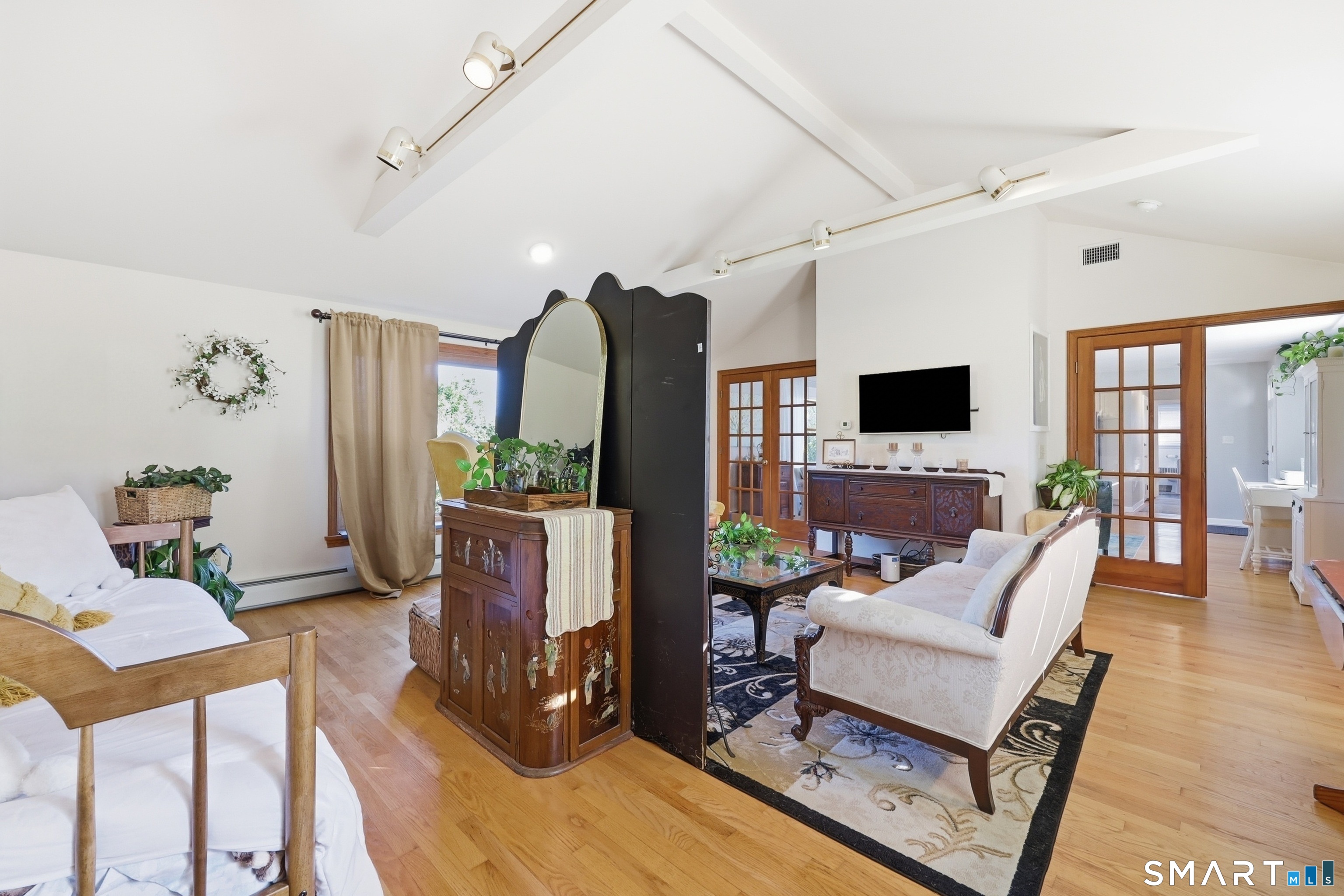 972 Ridgewood Road Middletown, CT 06457 - Photo 13 of 38 Gallery Image 13