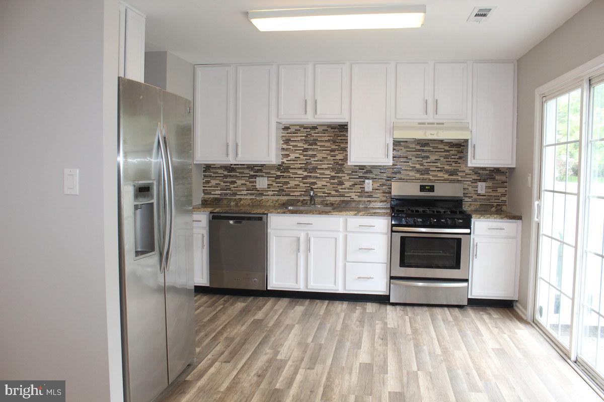 4505 Grenwich Lane Mount Laurel, NJ 08054 - Photo 11 of 29