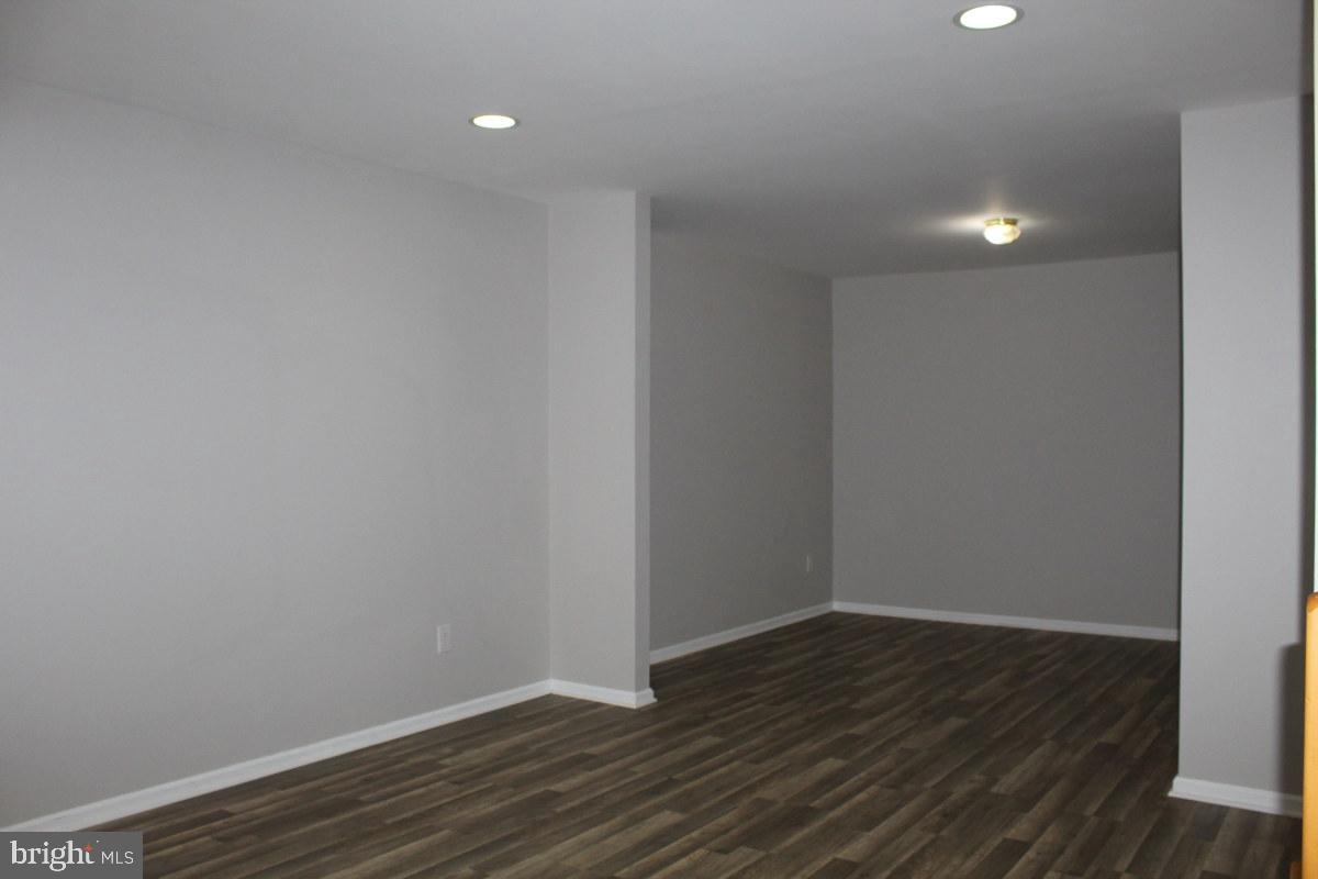 4505 Grenwich Lane Mount Laurel, NJ 08054 - Photo 3 of 29