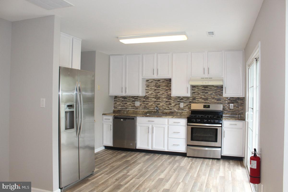 4505 Grenwich Lane Mount Laurel, NJ 08054 - Photo 9 of 29