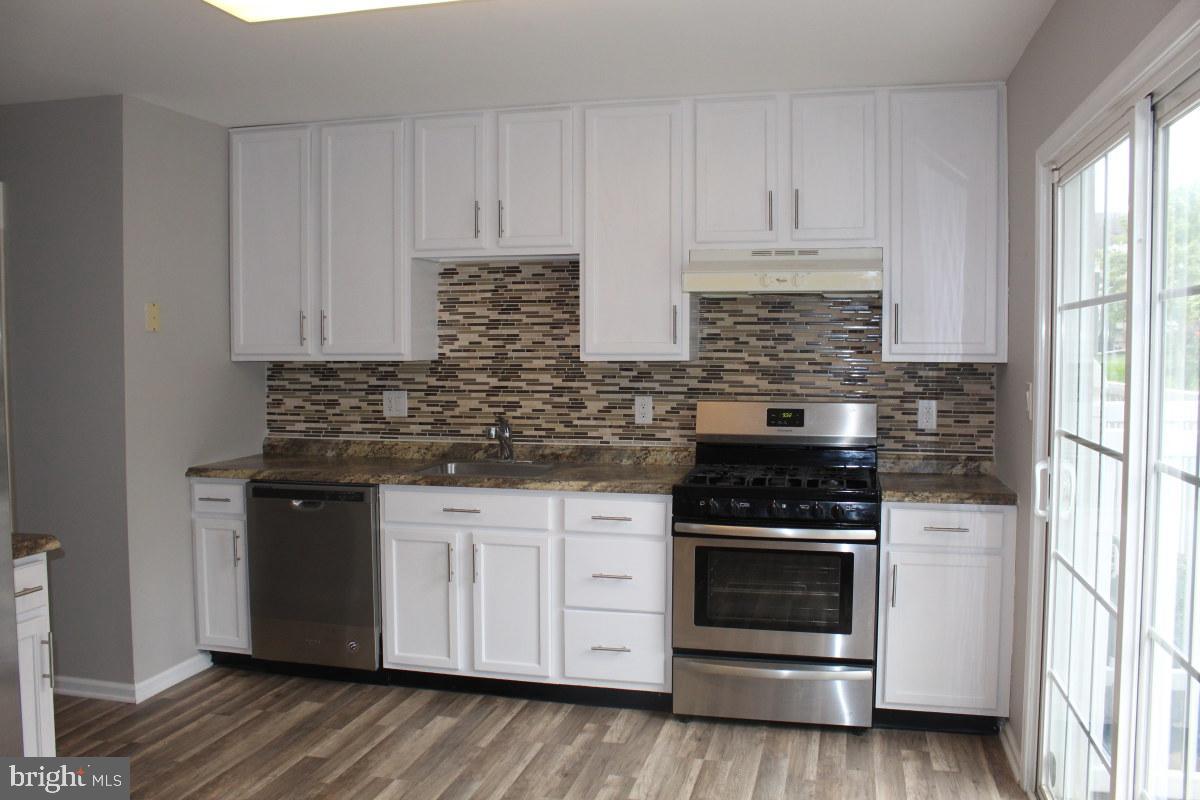 4505 Grenwich Lane Mount Laurel, NJ 08054 - Photo 10 of 29