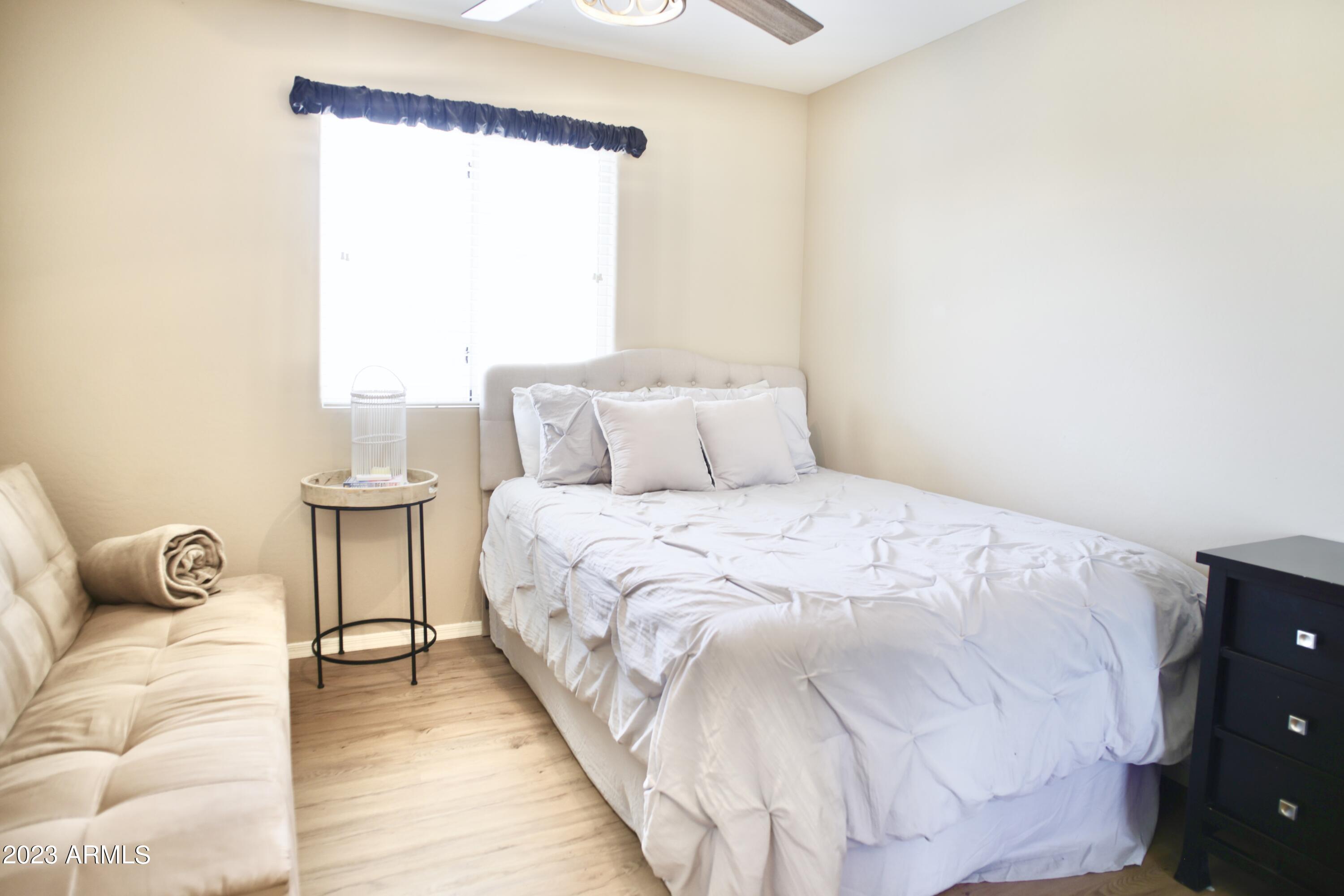 4212 East Vest Avenue Gilbert, AZ 85295 - Photo 22 of 38 639A0FA8-0810-4993-BB4E-002BC371F357_1_2