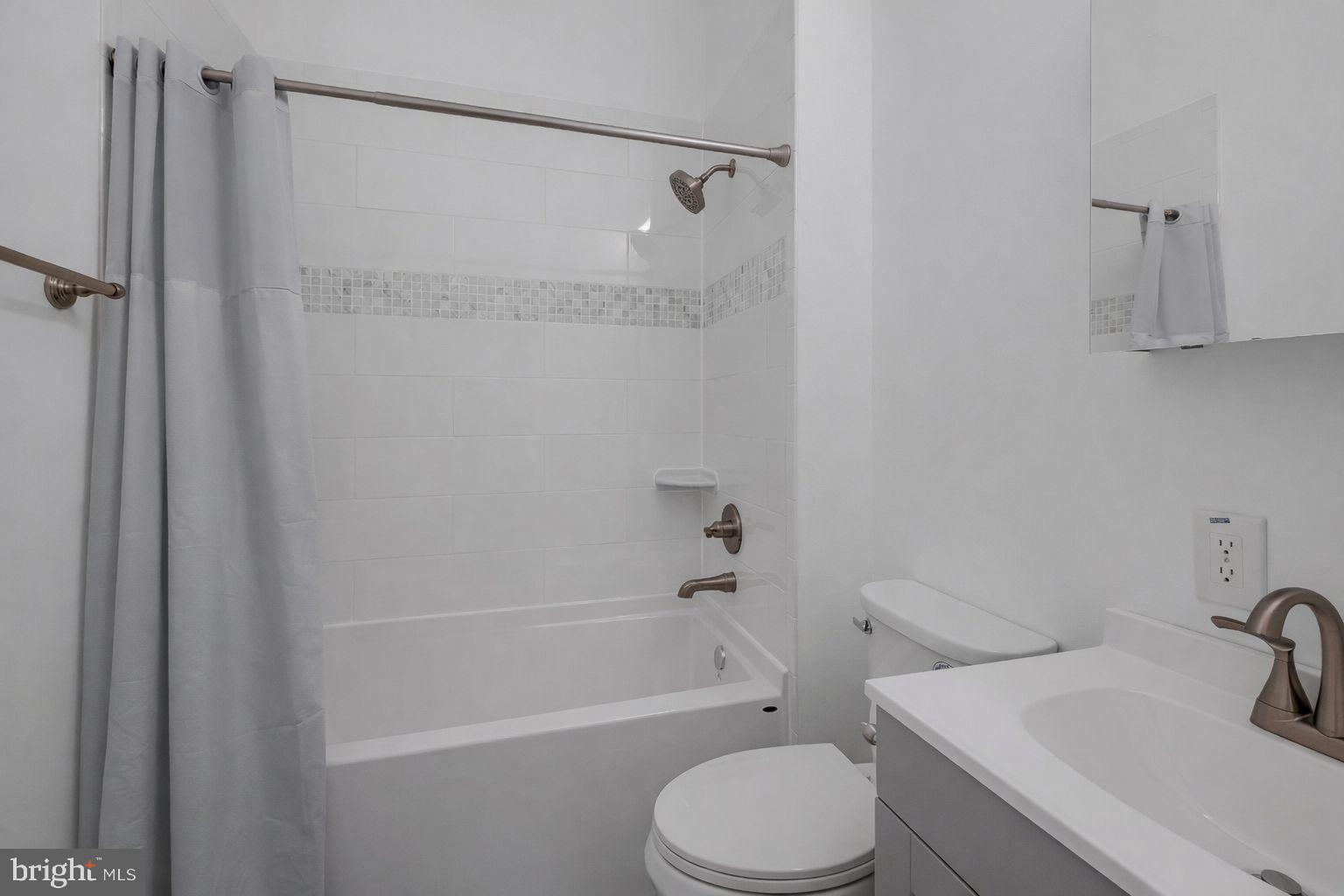 3002 Bunker Hill Road Mount Rainier, MD 20712 - Photo 17 of 33 primary bathroom