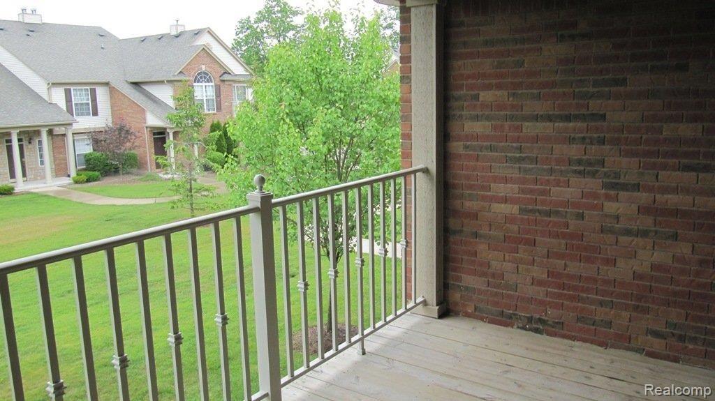 3408 Tremonte Circle, Unit 192 Rochester, MI 48306 - Photo 4 of 14 Deck