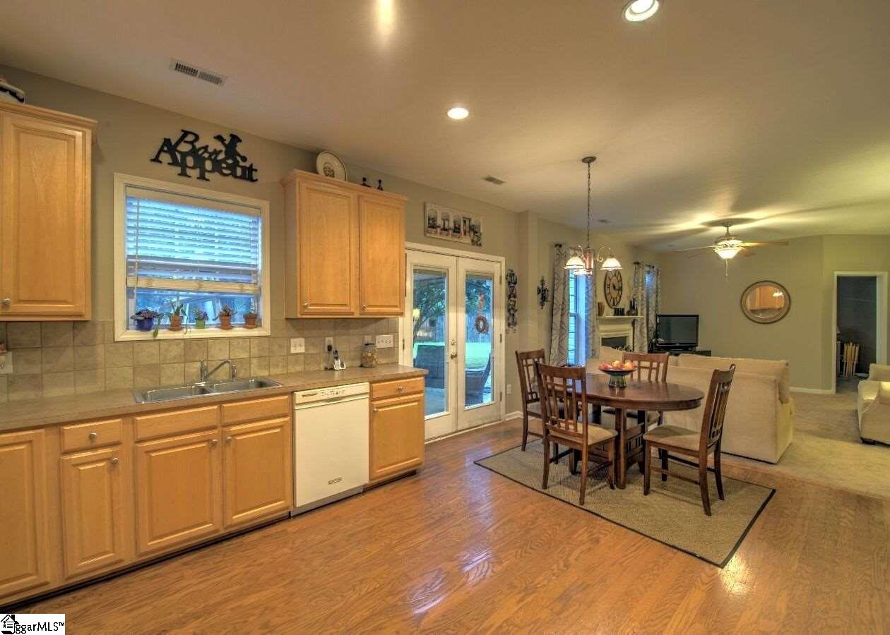 206 Tanner Chase Way Greenville, SC 29607 - Photo 17 of 36 Gallery Image 17