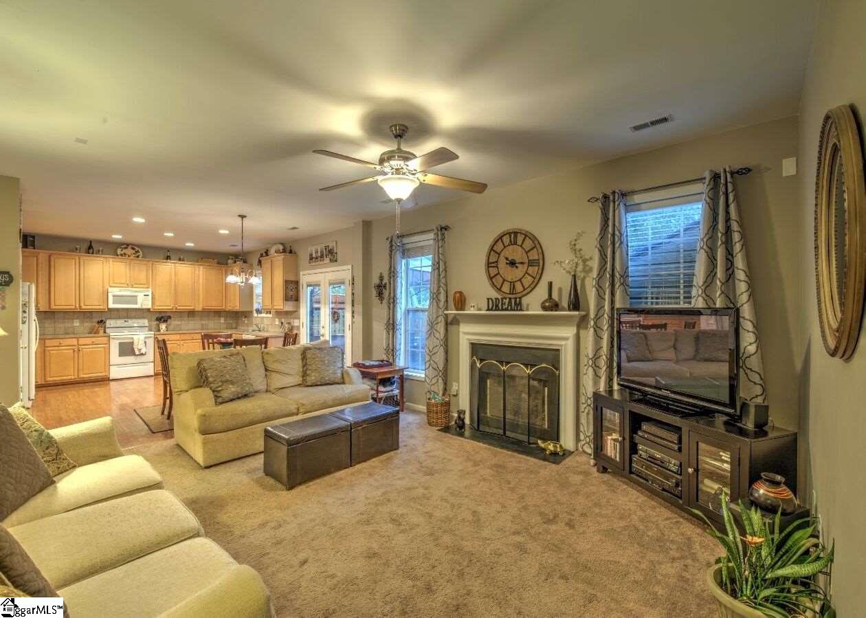 206 Tanner Chase Way Greenville, SC 29607 - Photo 9 of 36 Gallery Image 9