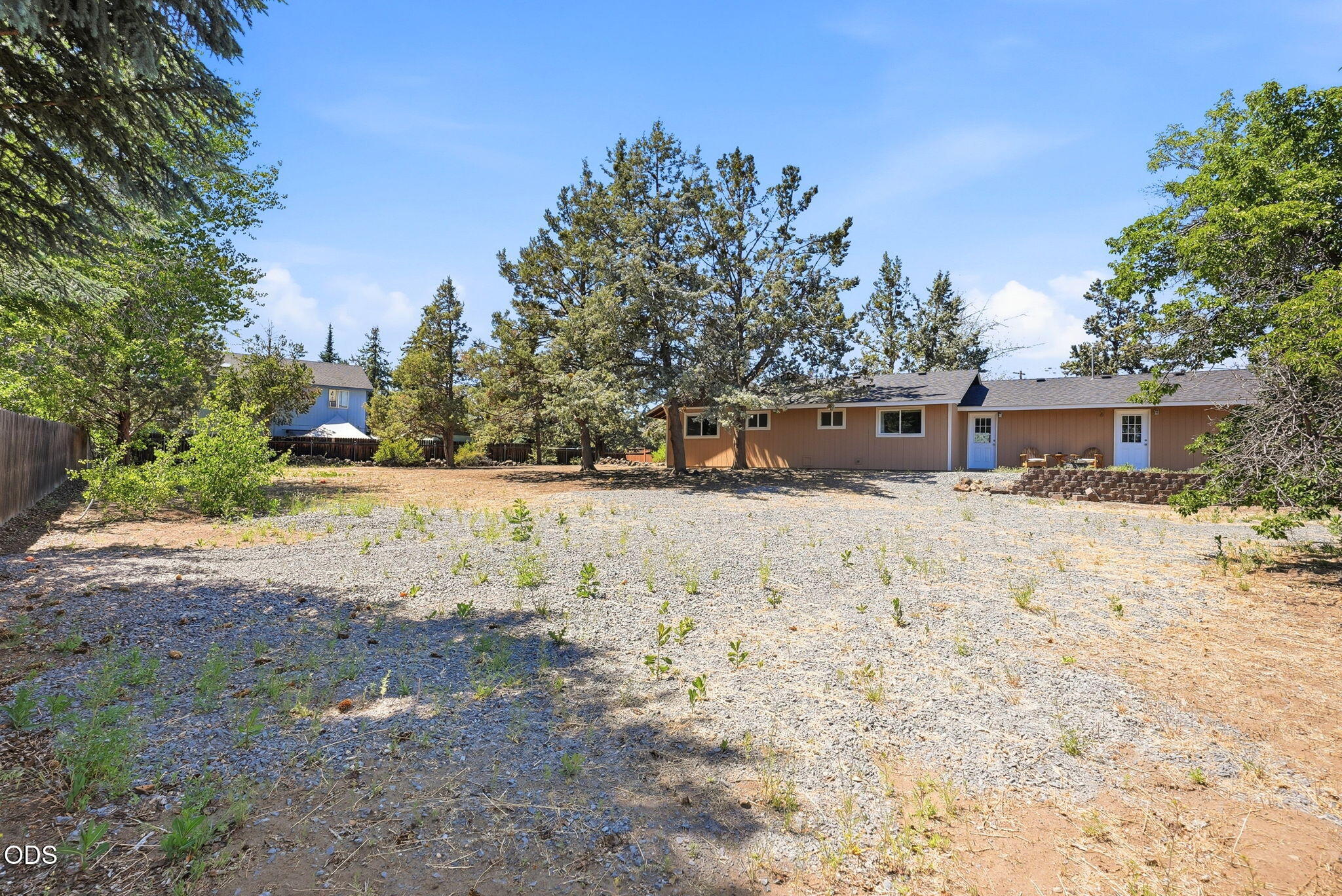 1975 Northeast Butler Market Road Bend, OR 97701 - Photo 21 of 37