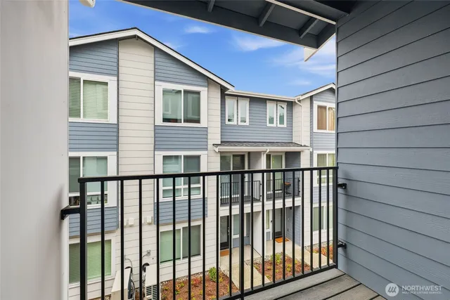 $779,950 | 3702 West Mukilteo Boulevard, Unit A, Everett, WA 98203
