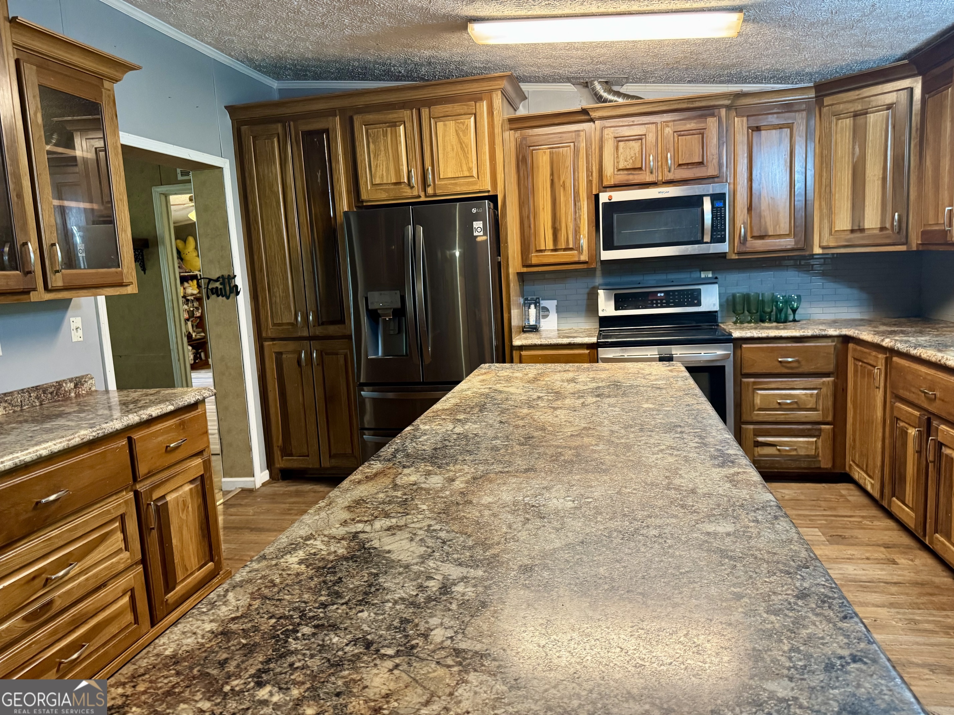 361 Le Stanfield Road Glennville, GA 30427 - Photo 15 of 22 Large island bar