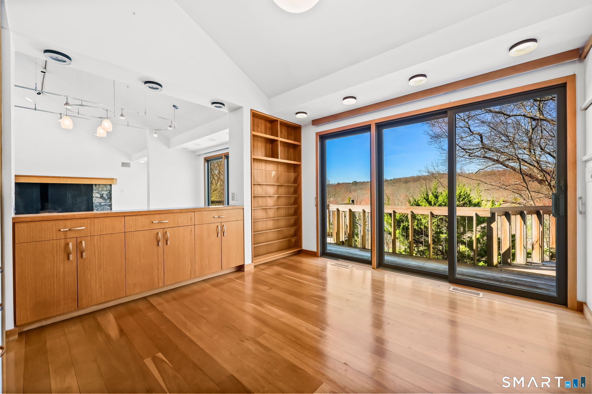 160 Lantern Ridge Road New Canaan, CT 06840 - Photo 11 of 29