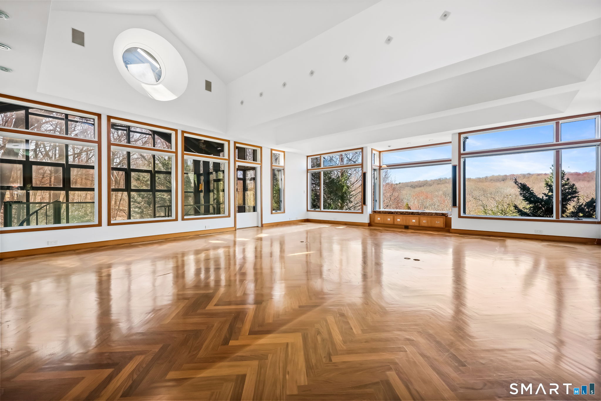 160 Lantern Ridge Road New Canaan, CT 06840 - Photo 5 of 29