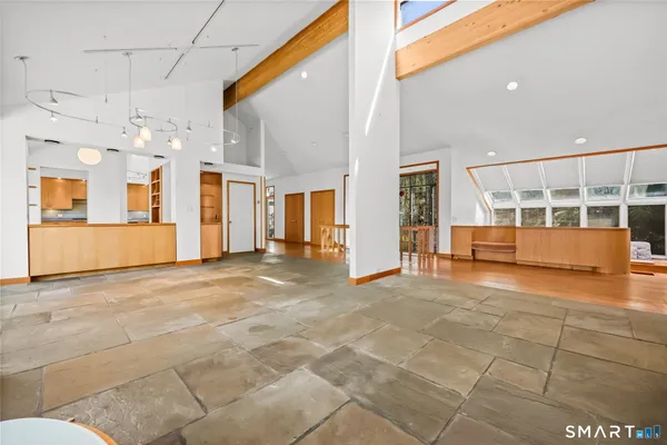 $2,200,000 | 160 Lantern Ridge Road, New Canaan, CT 06840