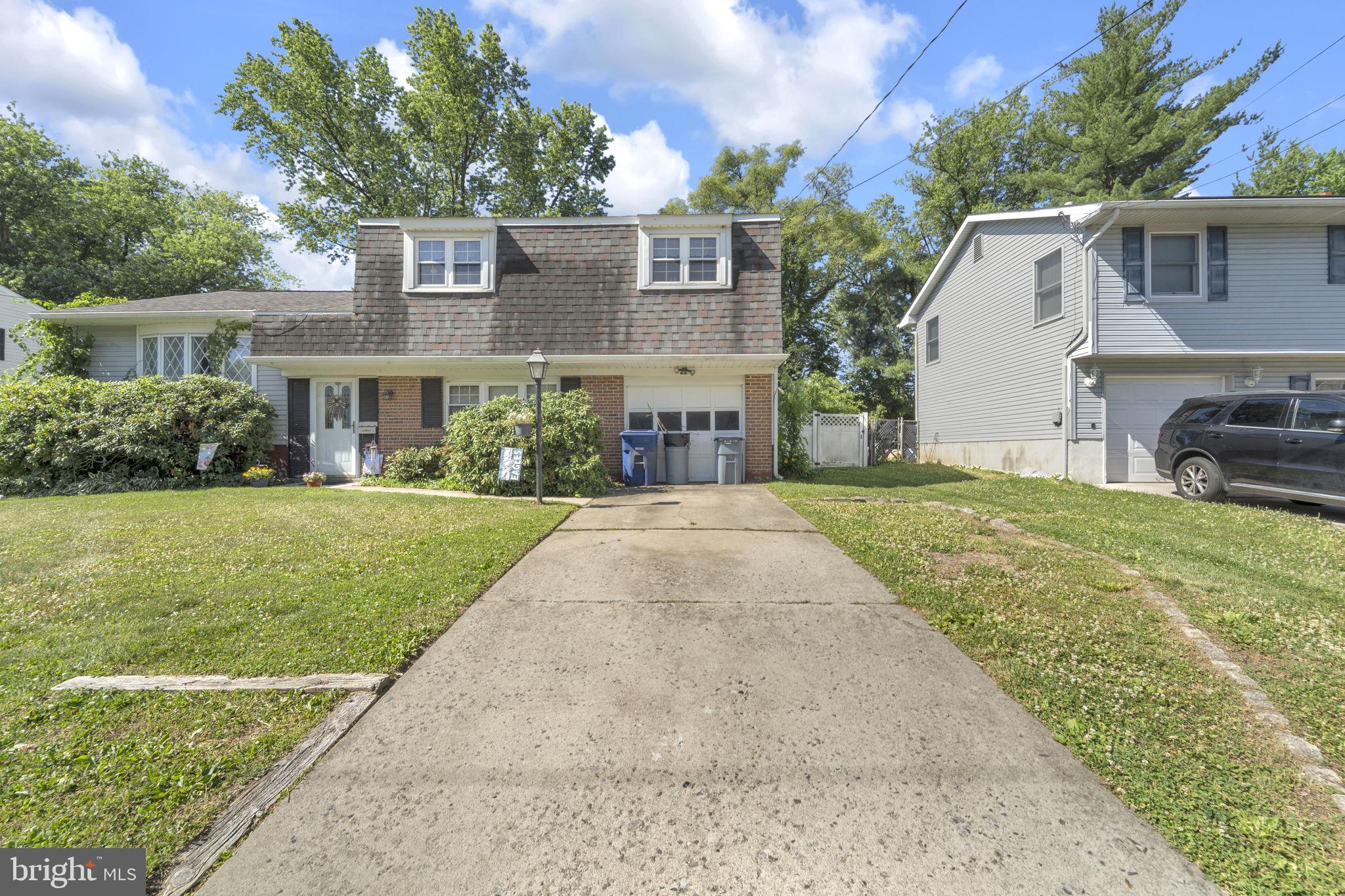 113 Lafayette Road Beverly, NJ 08010 - Photo 2 of 29 1-Car Garage & 2-Car Driveway