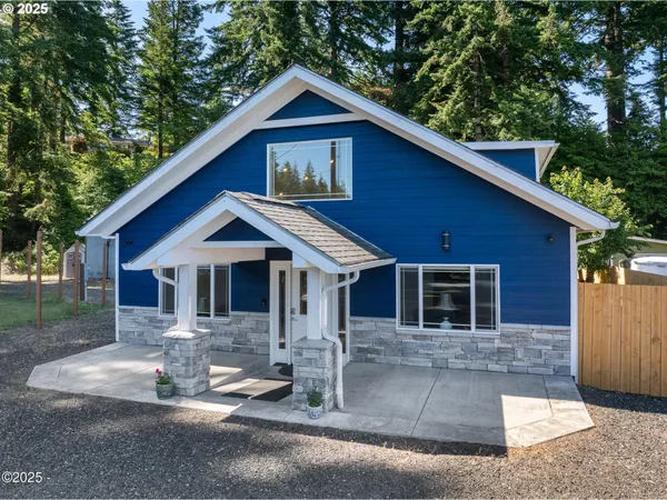 $575,000 | 1060 Northwest Sunset Drive, Toledo, OR 97391