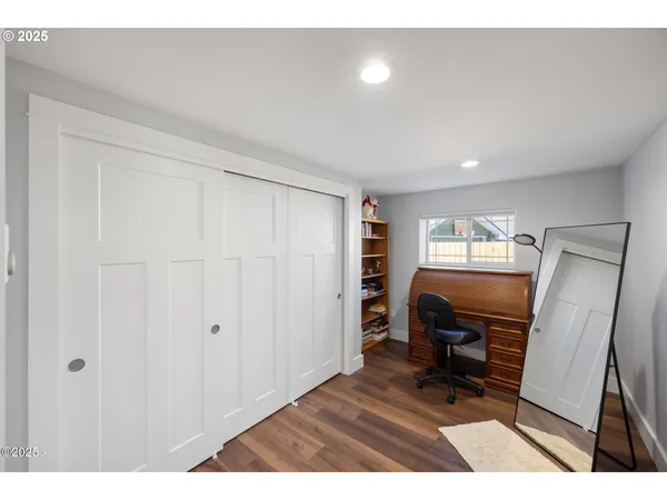$575,000 | 1060 Northwest Sunset Drive, Toledo, OR 97391