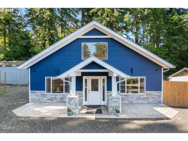 $575,000 | 1060 Northwest Sunset Drive, Toledo, OR 97391